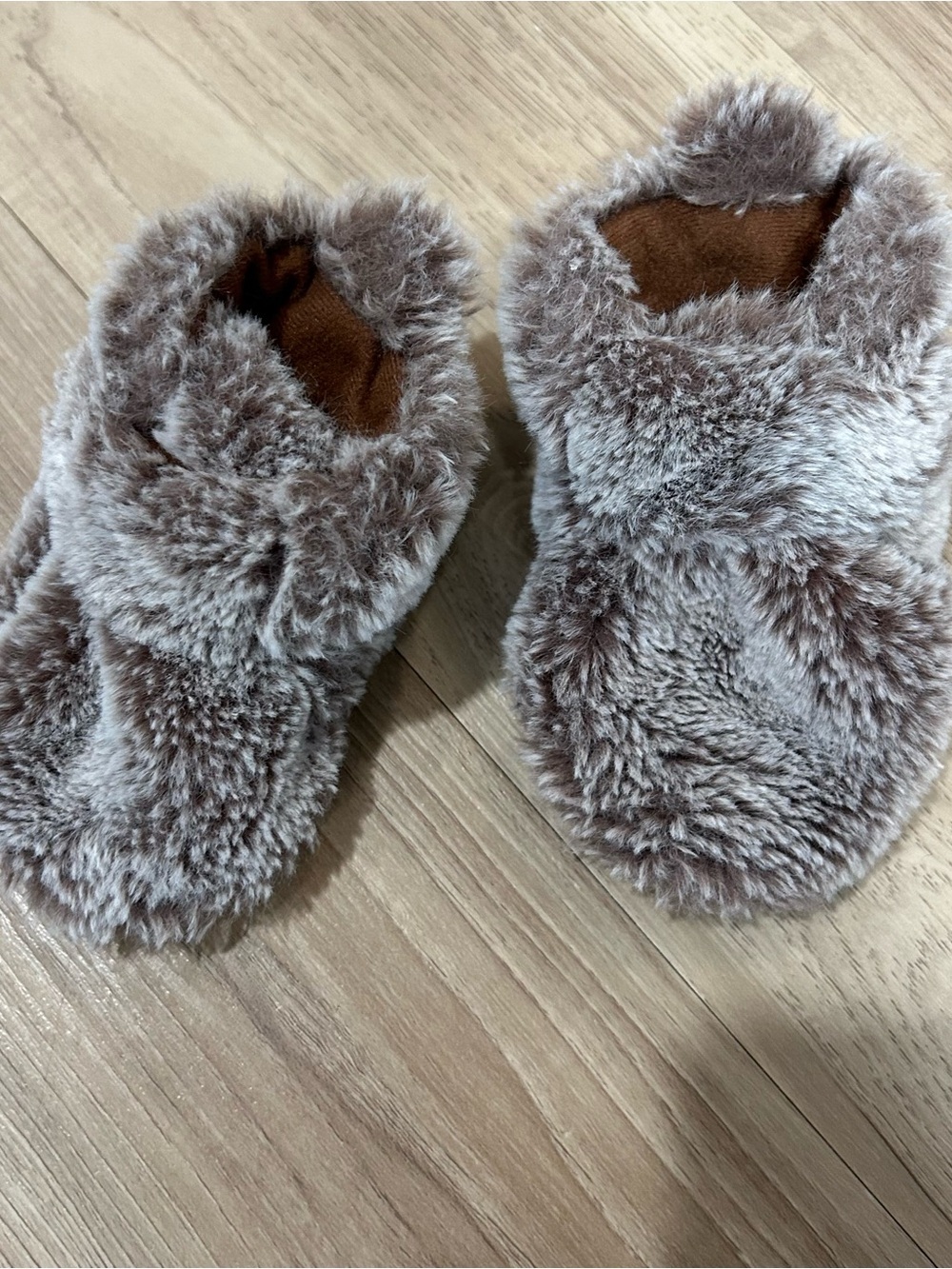 Baby Faux Fur Booties Crib Shoes Taupe Brown NWOT Soft Sole 3-6M